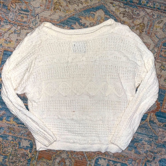 Abercrombie & Fitch Lightweight Knit Sweater - Picture 3 of 3